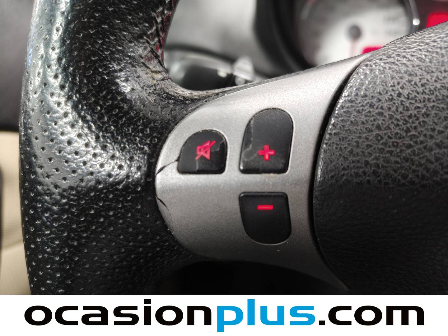 Equipamiento del Alfa Romeo 147 Alfa Romeo 147 1.6 TS Distinctive (105 CV)