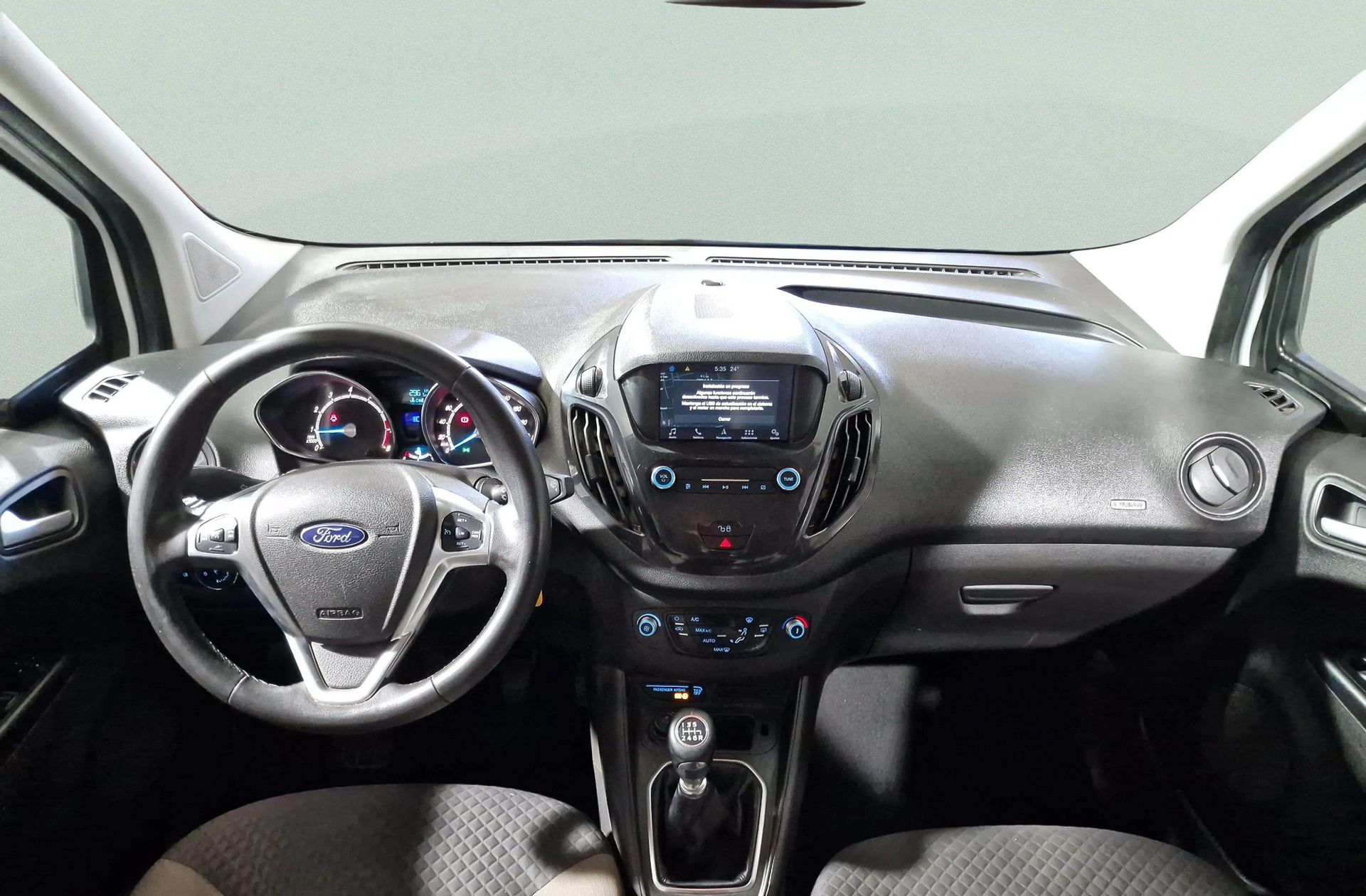 Ford Tourneo Courier 1.0 EcoBoost Titanium - foto 6