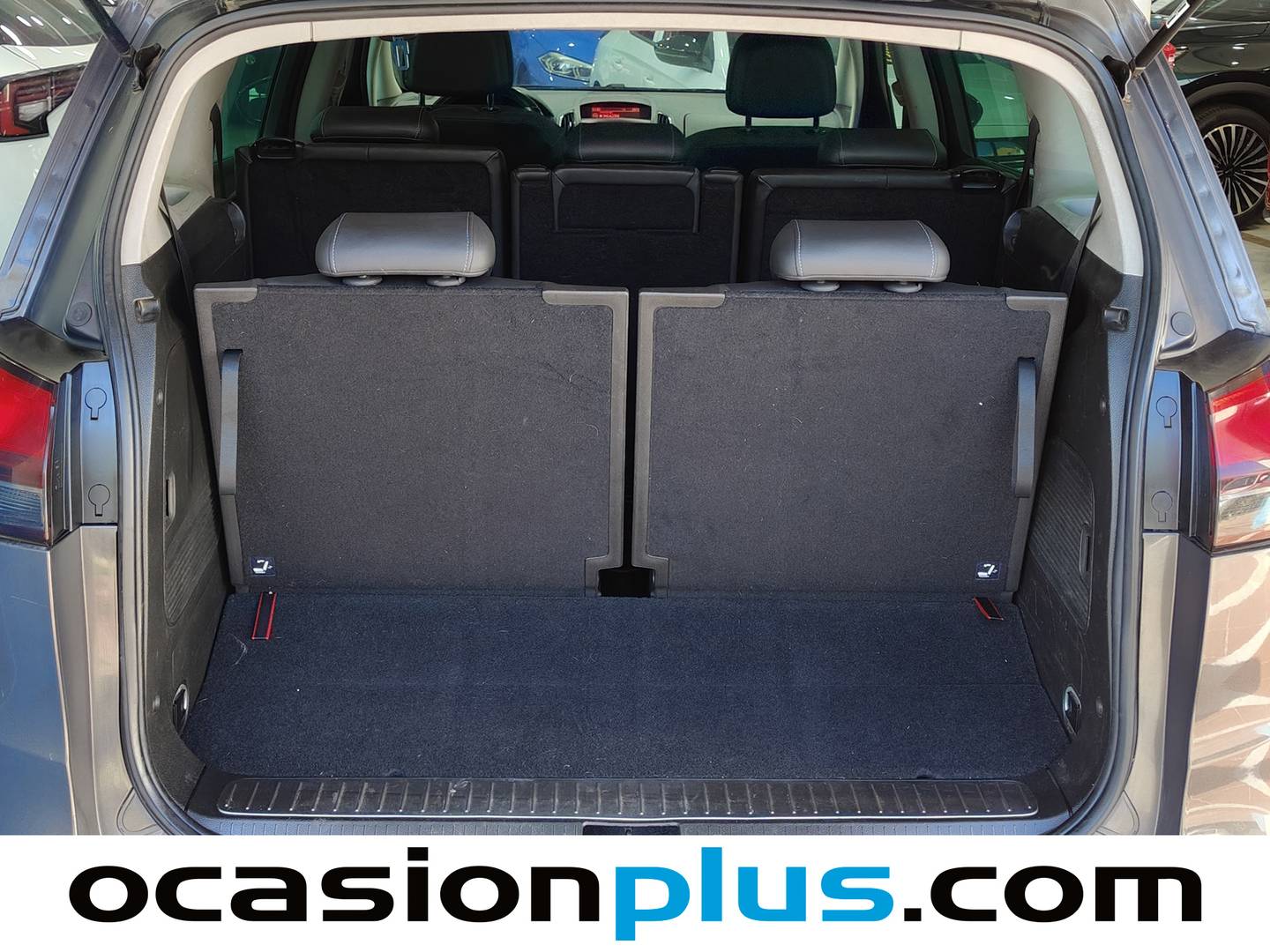 Fotos maletero Opel Zafira Tourer Opel Zafira Tourer 2.0 CDTi Excellence Auto (165 CV) 7 Plazas