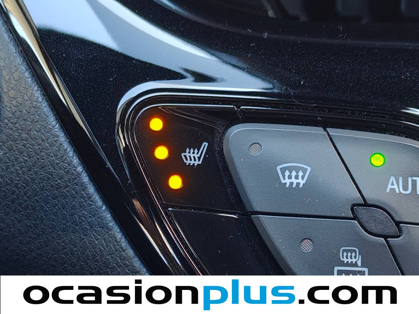 Equipamiento del Toyota C-HR Toyota C-HR 1.8 125H Advance Pack Plus (122 CV)