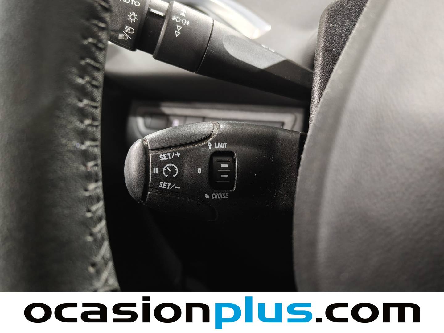 Peugeot 208 Peugeot 208 1.2 VTi Allure (82 CV) seminuevo