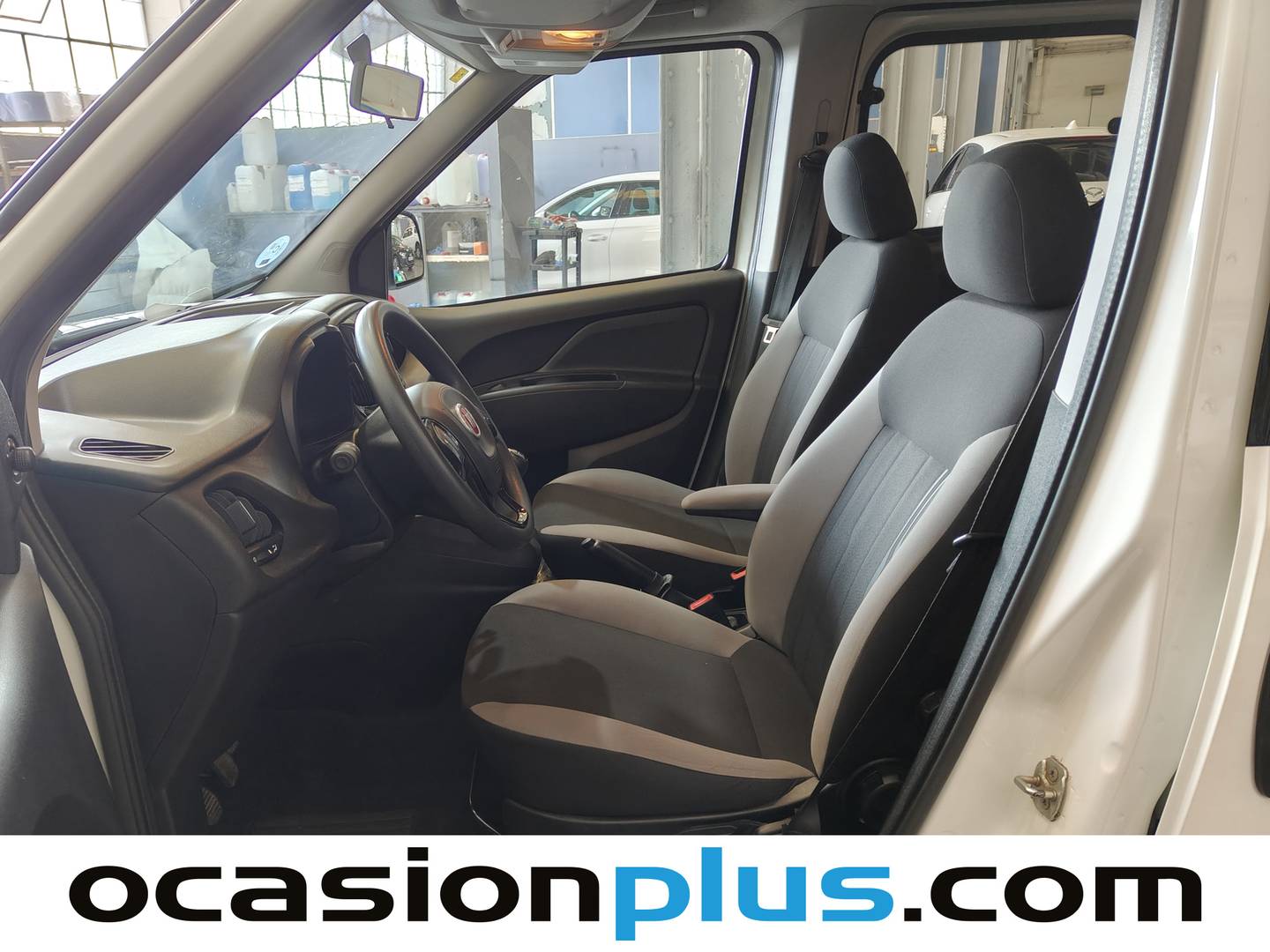 Foto asientos delanteros Fiat Doblò Cargo Fiat Dobló Cargo 1.6 Multijet SX (90 CV)