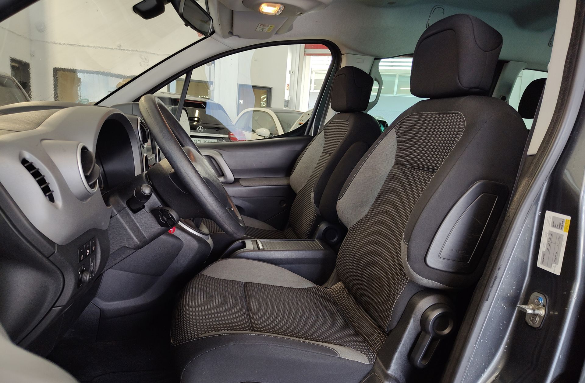 Peugeot Partner Tepee Combi 1.6 BlueHDi Outdoor BlueHDi - foto 12