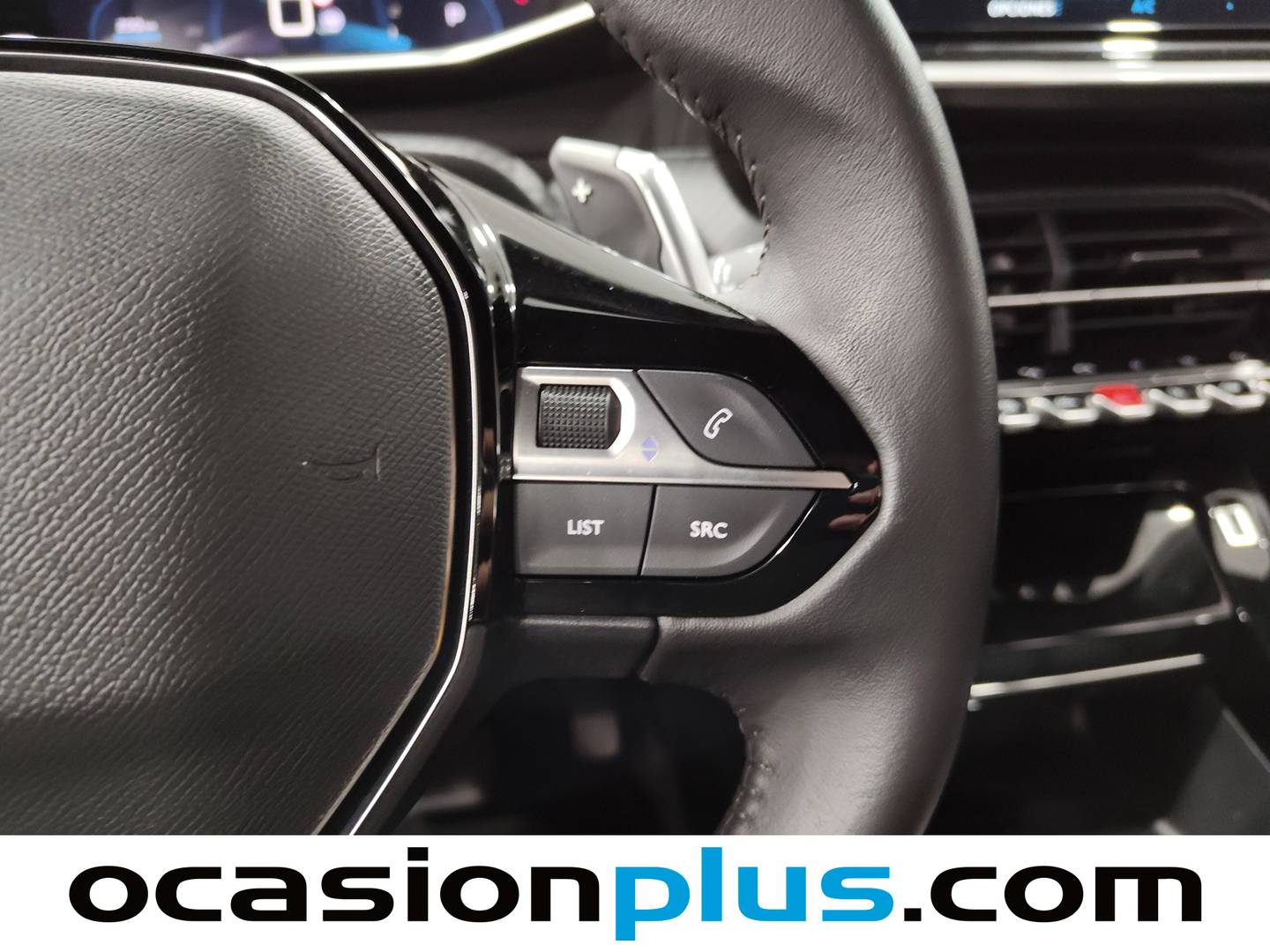 Foto Peugeot 2008 Peugeot 2008 PureTech 130 S&S Allure Pack EAT8 (130 CV)