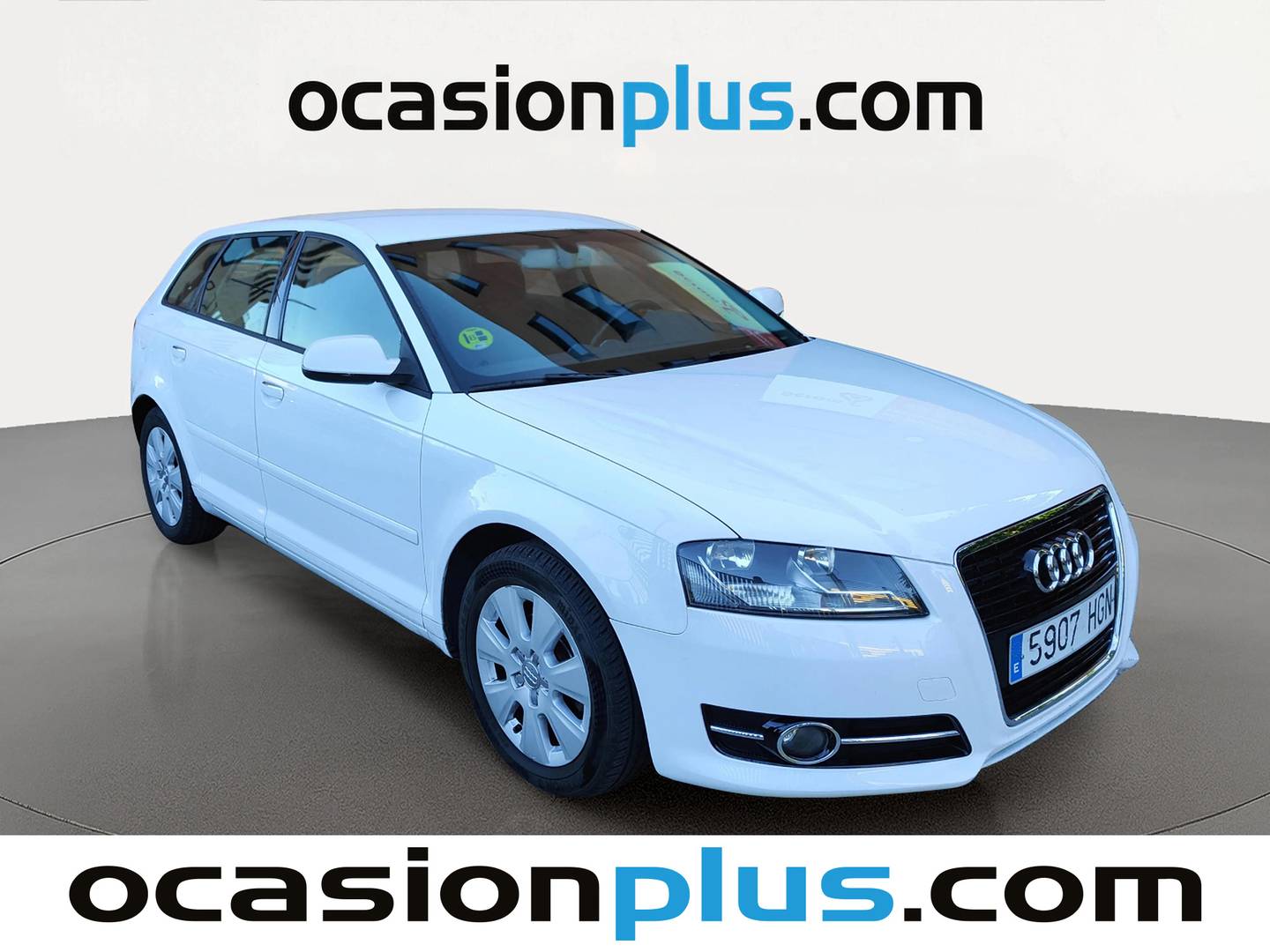 Foto delantera Audi A3 Audi A3 Sportback Attraction 1.6 TDI (105 CV) derecha