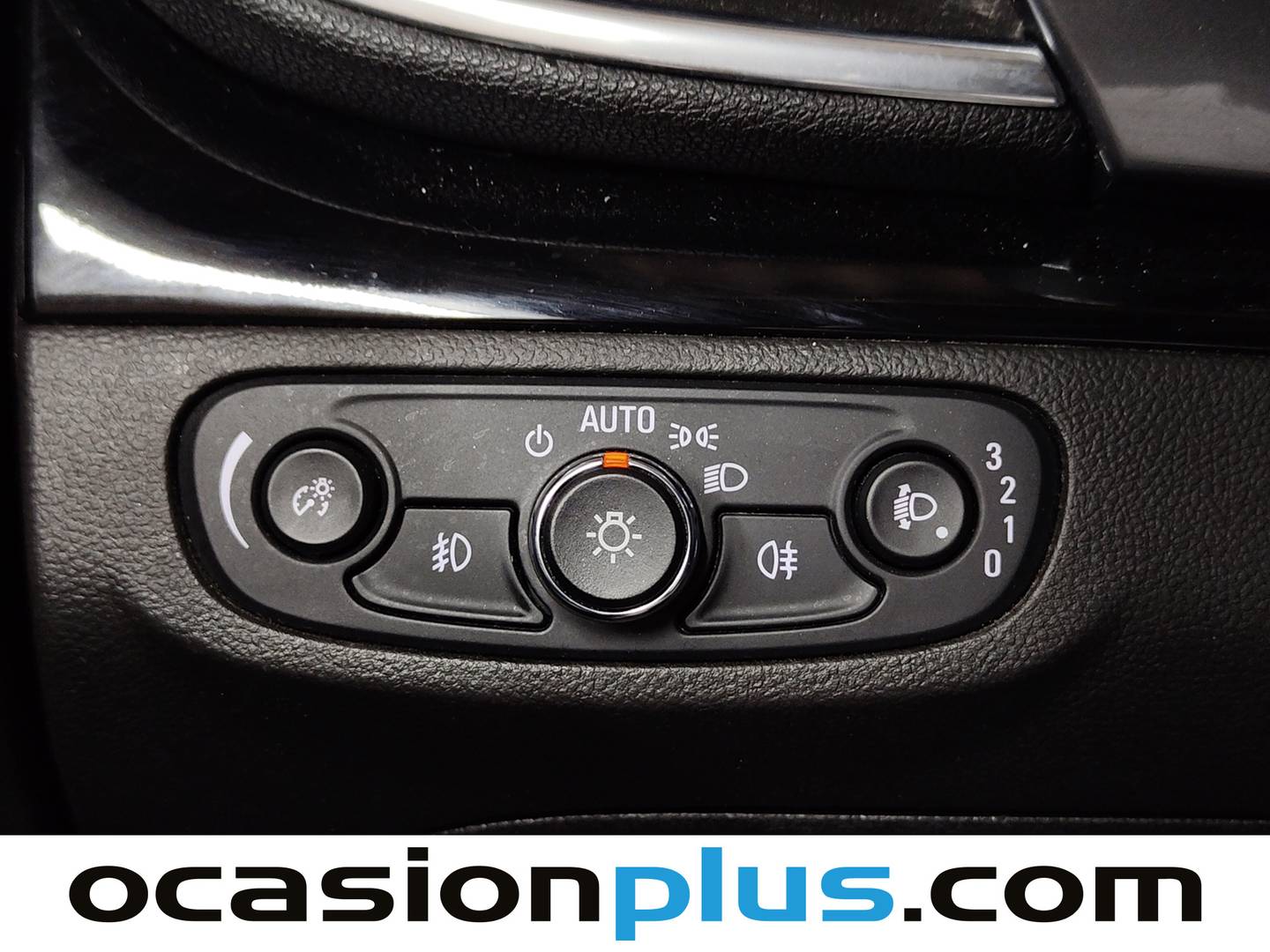 Acabados Opel Mokka X Opel Mokka X 1.6 CDTI S&S Selective 4X2 (136 CV)