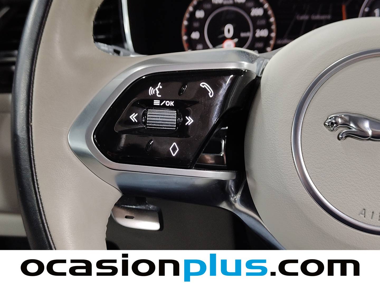 Foto Jaguar F-Pace Jaguar F-PACE 2.0 I4 PHEV SE AWD Auto  (404 CV)