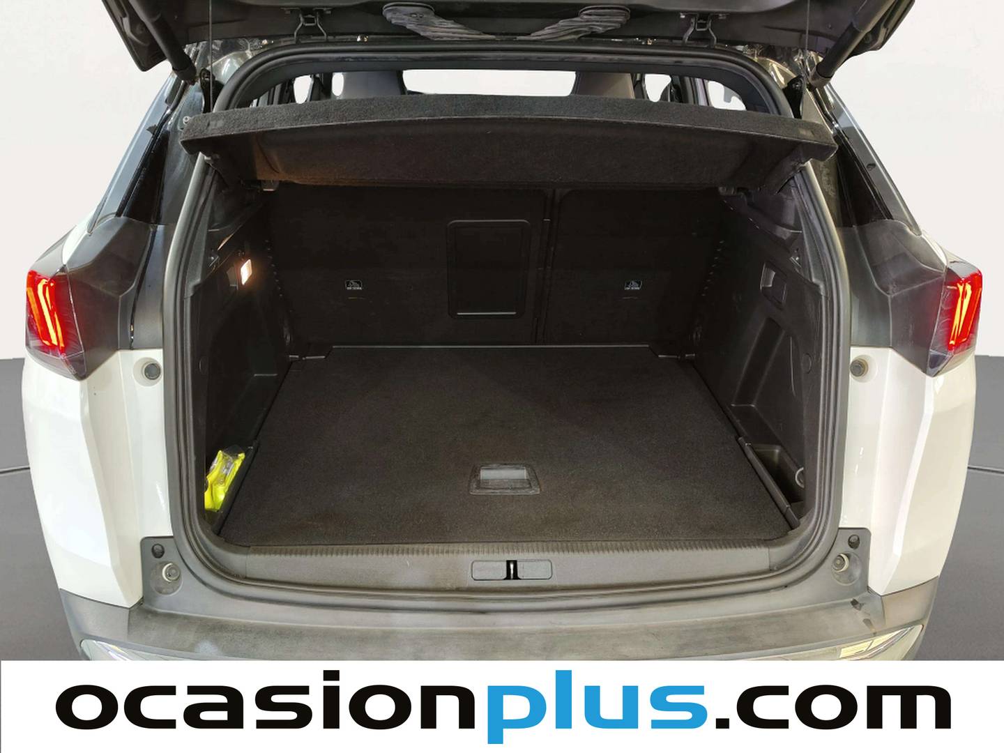 Fotos maletero Peugeot 3008 Peugeot 3008 BlueHDi 130 S&S GT EAT8 (130 CV)