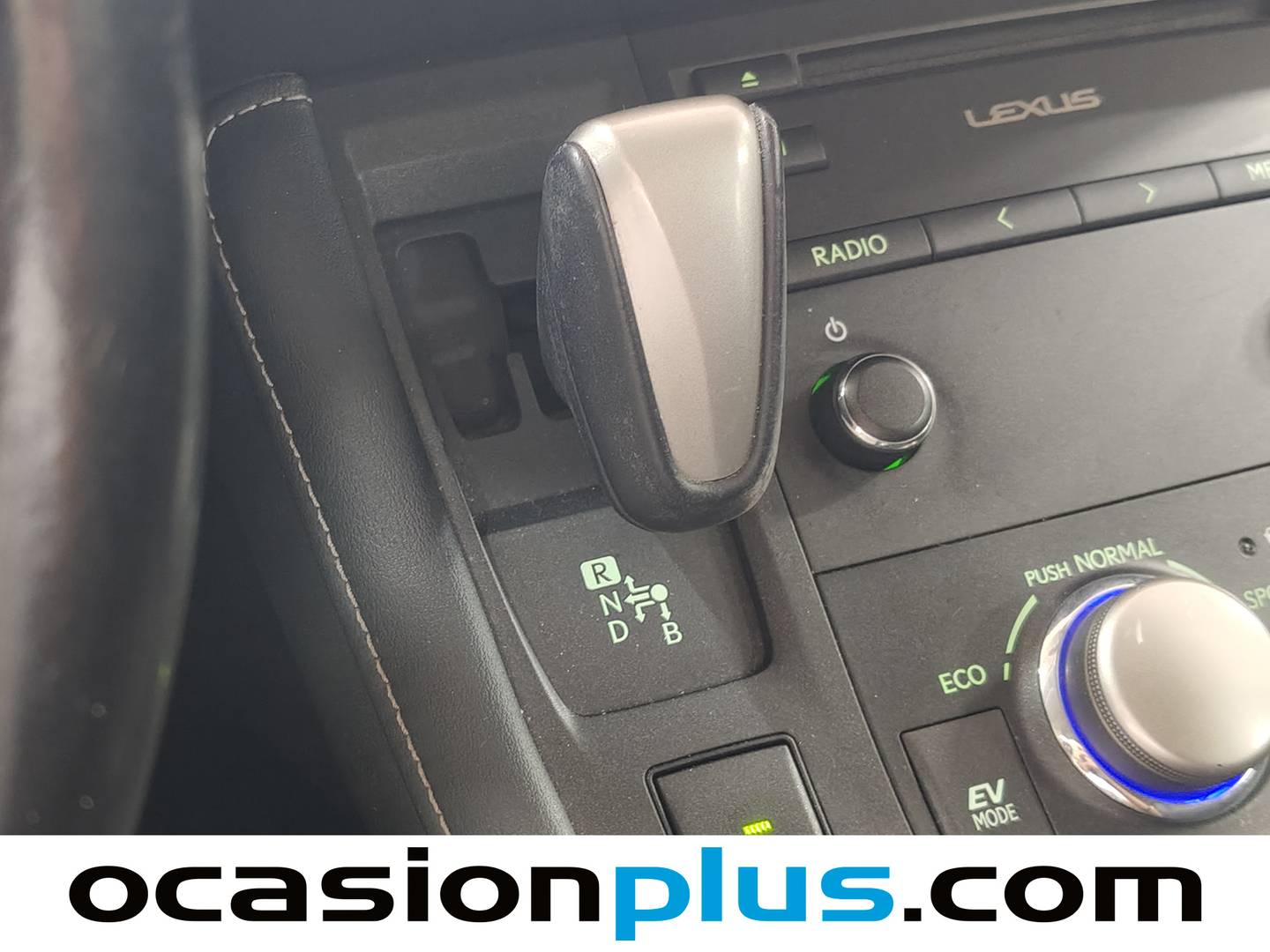 Lexus CT Lexus CT 200h Executive + Navibox (136 CV) de segunda mano