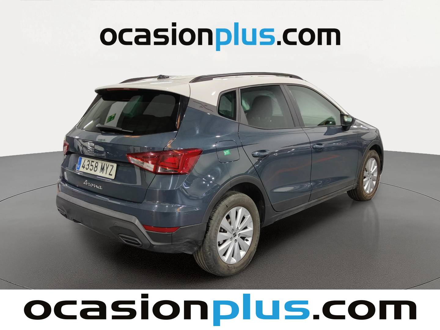Foto trasera Seat Arona Seat Arona 1.0 TSI Style XL DSG (115 CV) izquierda