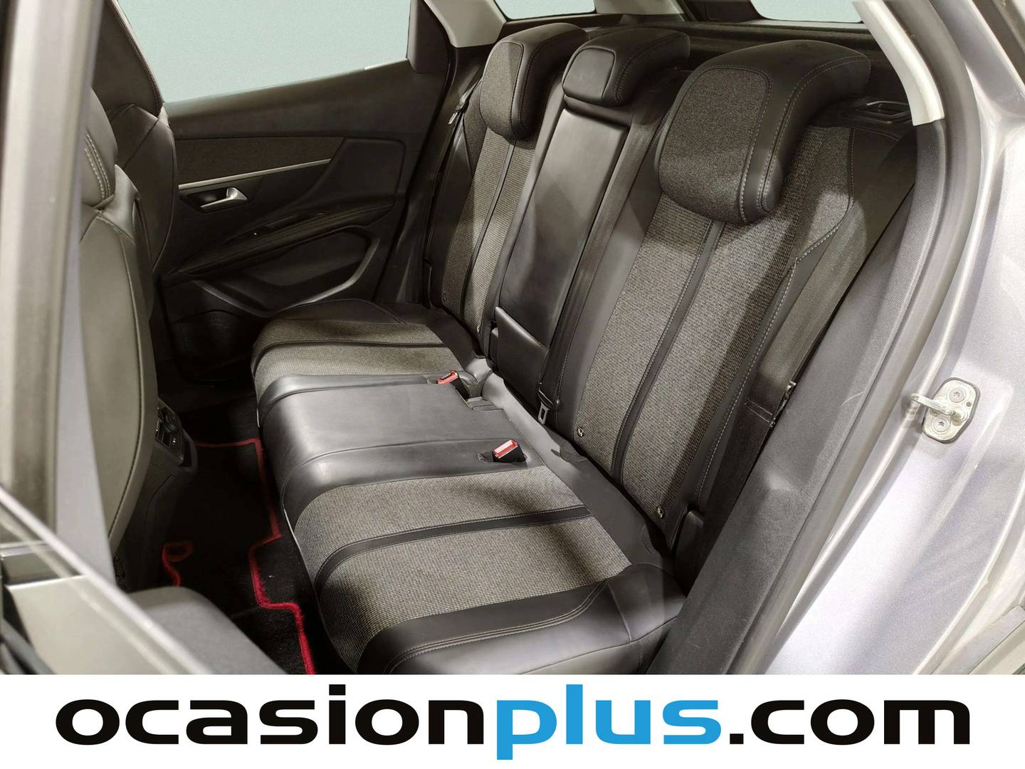 Foto asientos traseros Peugeot 3008 Peugeot 3008 BlueHDI 130 S&S Allure (130 CV)