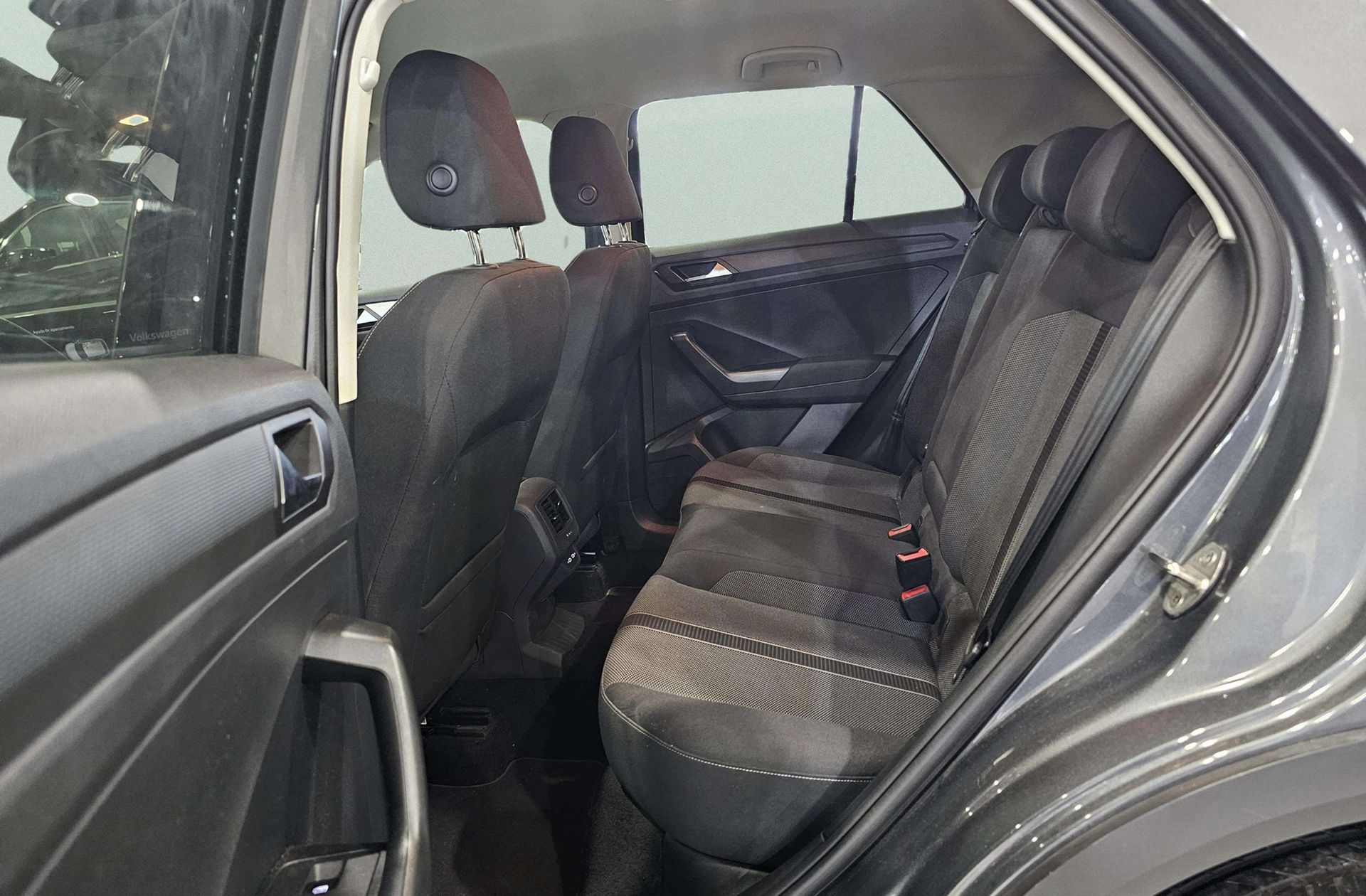 Volkswagen T-Roc Life 2.0 TDI - foto 12