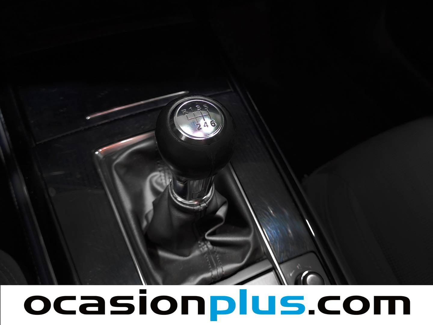 Foto Mazda CX-30 Mazda CX-30 2.0 Skyactiv-X Evolution 2WD AT (180 CV)