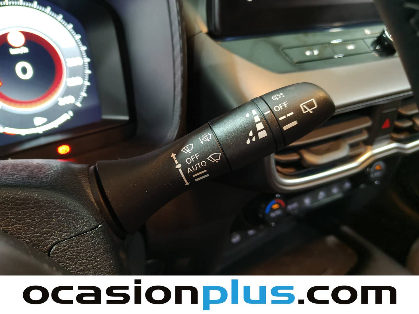 Foto Nissan JUKE Nissan Juke DIG-T N-Connecta 4x2 (114 CV)