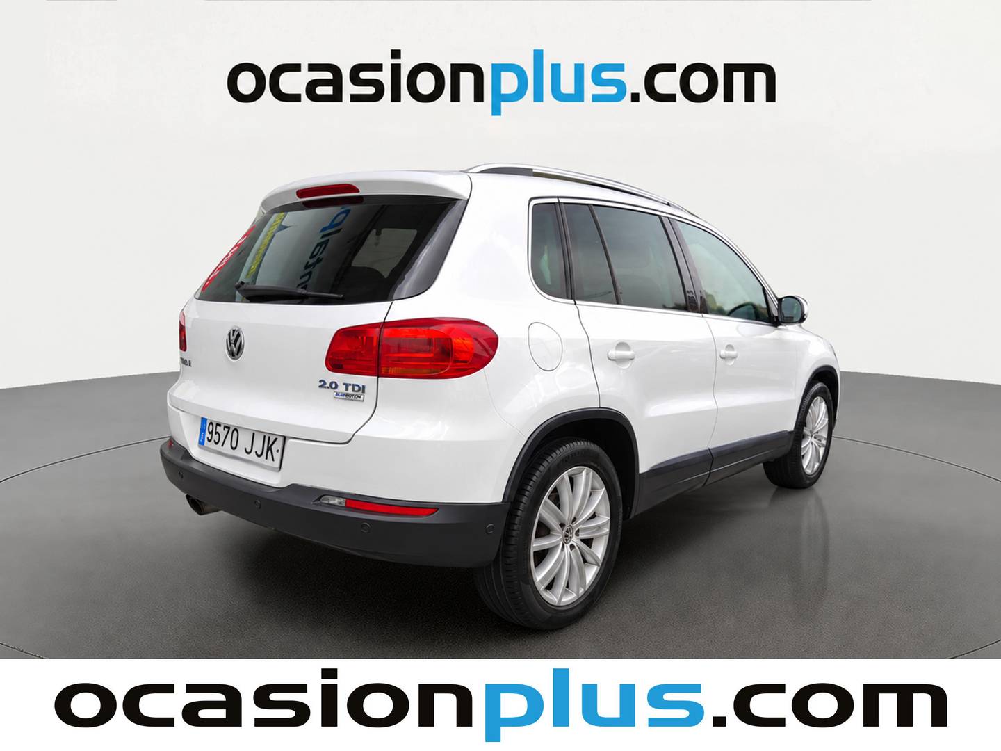 Foto trasera Volkswagen Tiguan Volkswagen Tiguan T1 Sport 2.0 TDI BMT 4x2 (150 CV) derecha