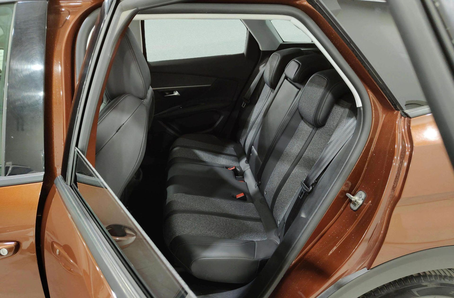 Peugeot 3008 PureTech 130 Allure - foto 13