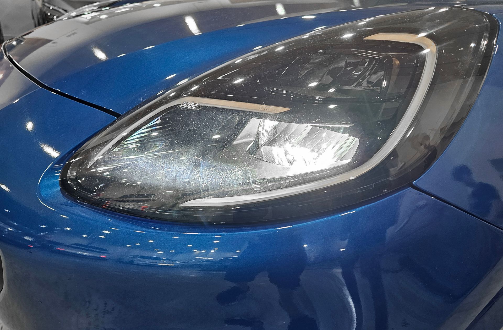 Ford Puma 1.0 EcoBoost MHEV ST-Line X - foto 17