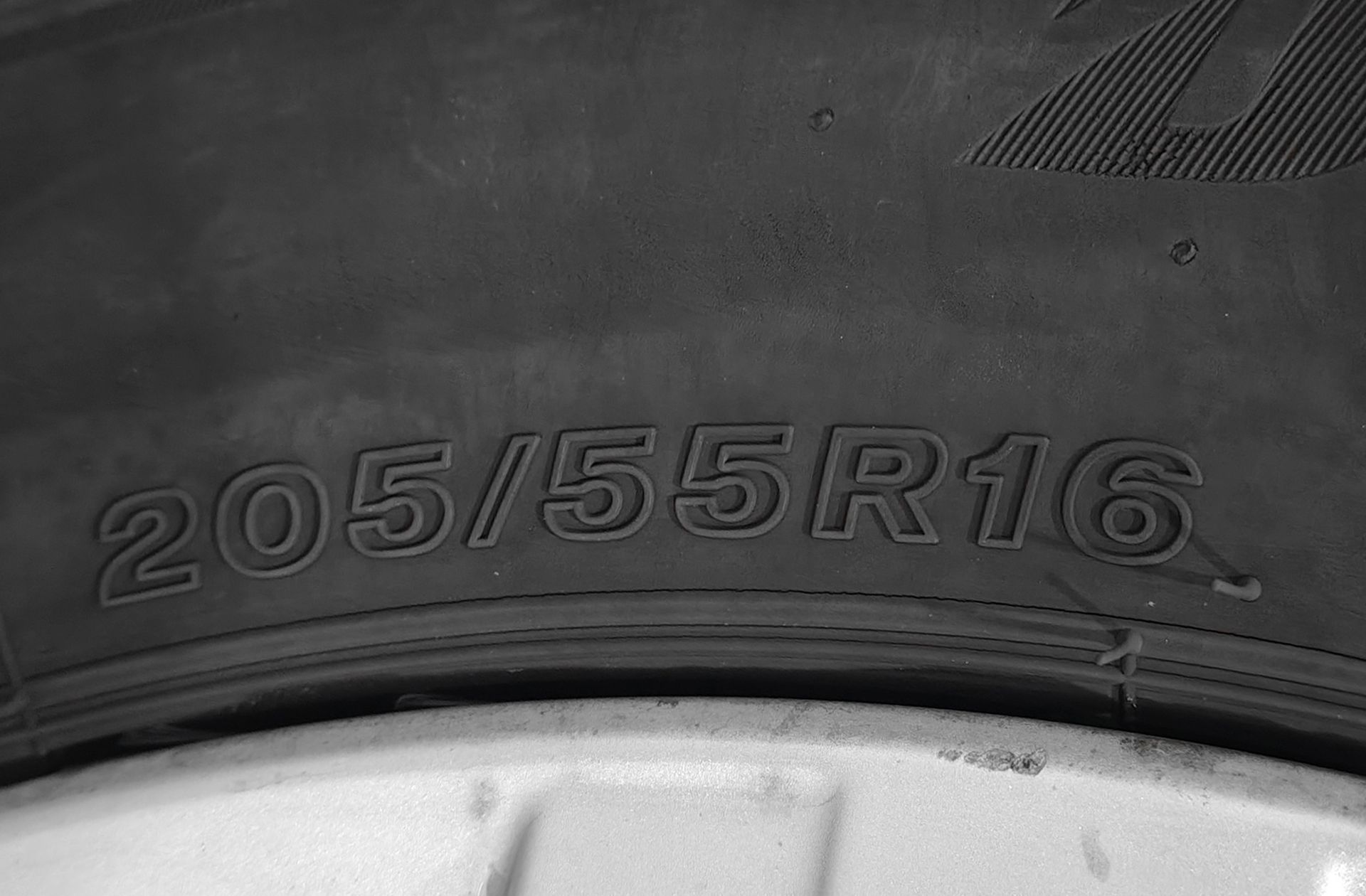 Volkswagen Golf Advance 2.0 TDI BMT - foto 32