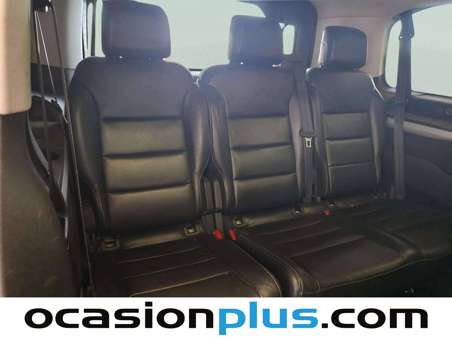 Extras y acabados del Peugeot Traveller Peugeot Traveller 2.0 BlueHDi Allure Standard (150 CV) 8 Plazas