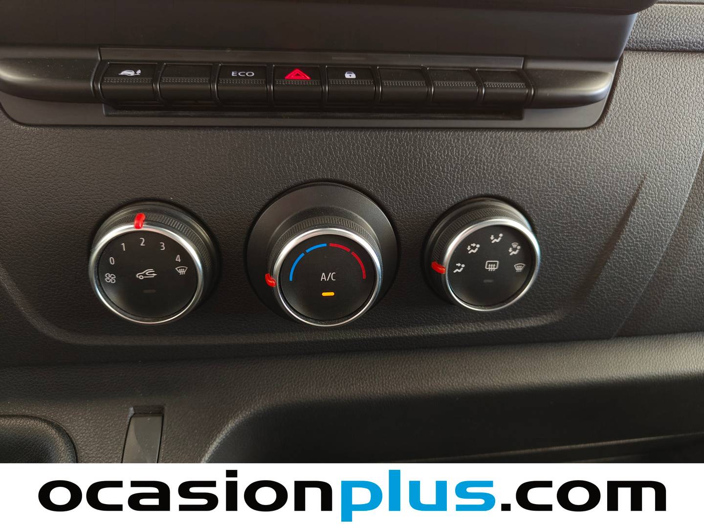 Renault Master Renault Master Combi 6 L2H2 3300 dCi (135 CV) de segunda mano