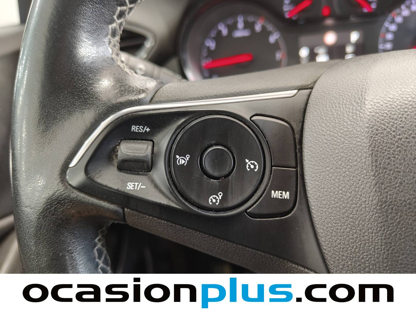 Opel Crossland X Opel Crossland X 1.2 S&S Design Line 120 Aniversario Auto (110 CV) seminuevo