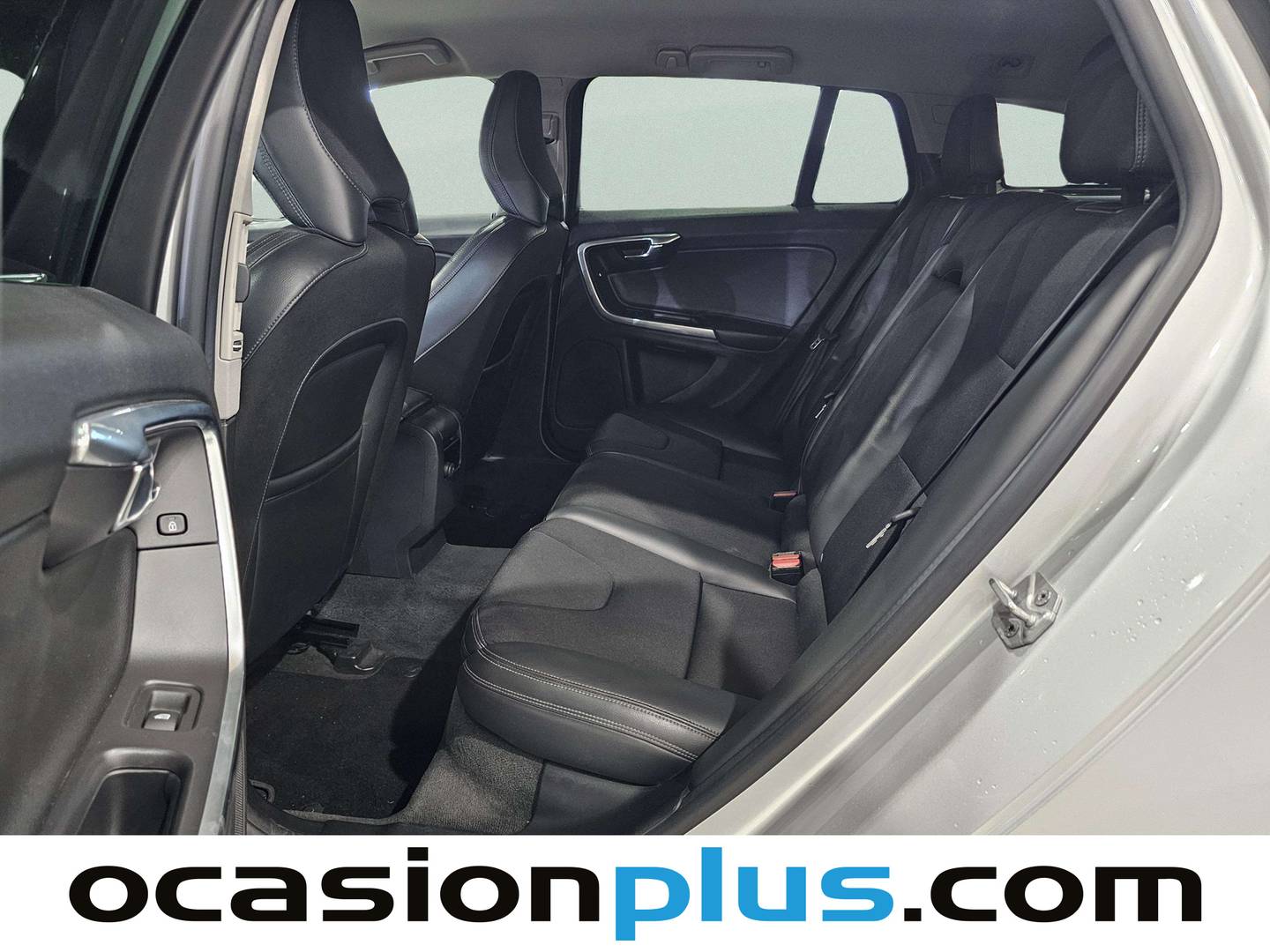 Foto asientos traseros Volvo V60 Volvo V60 D2 Momentum (120 CV)