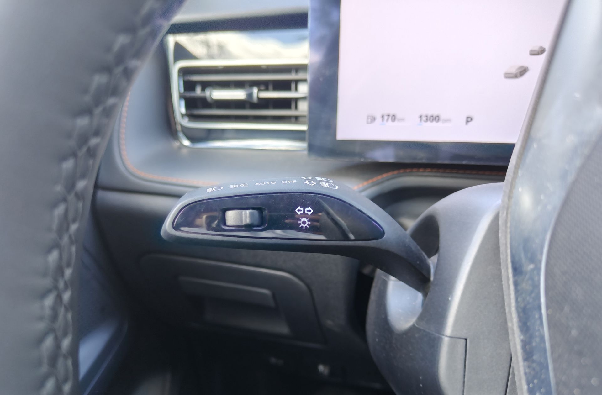 MG HS 1.5T Comfort DCT - foto 25