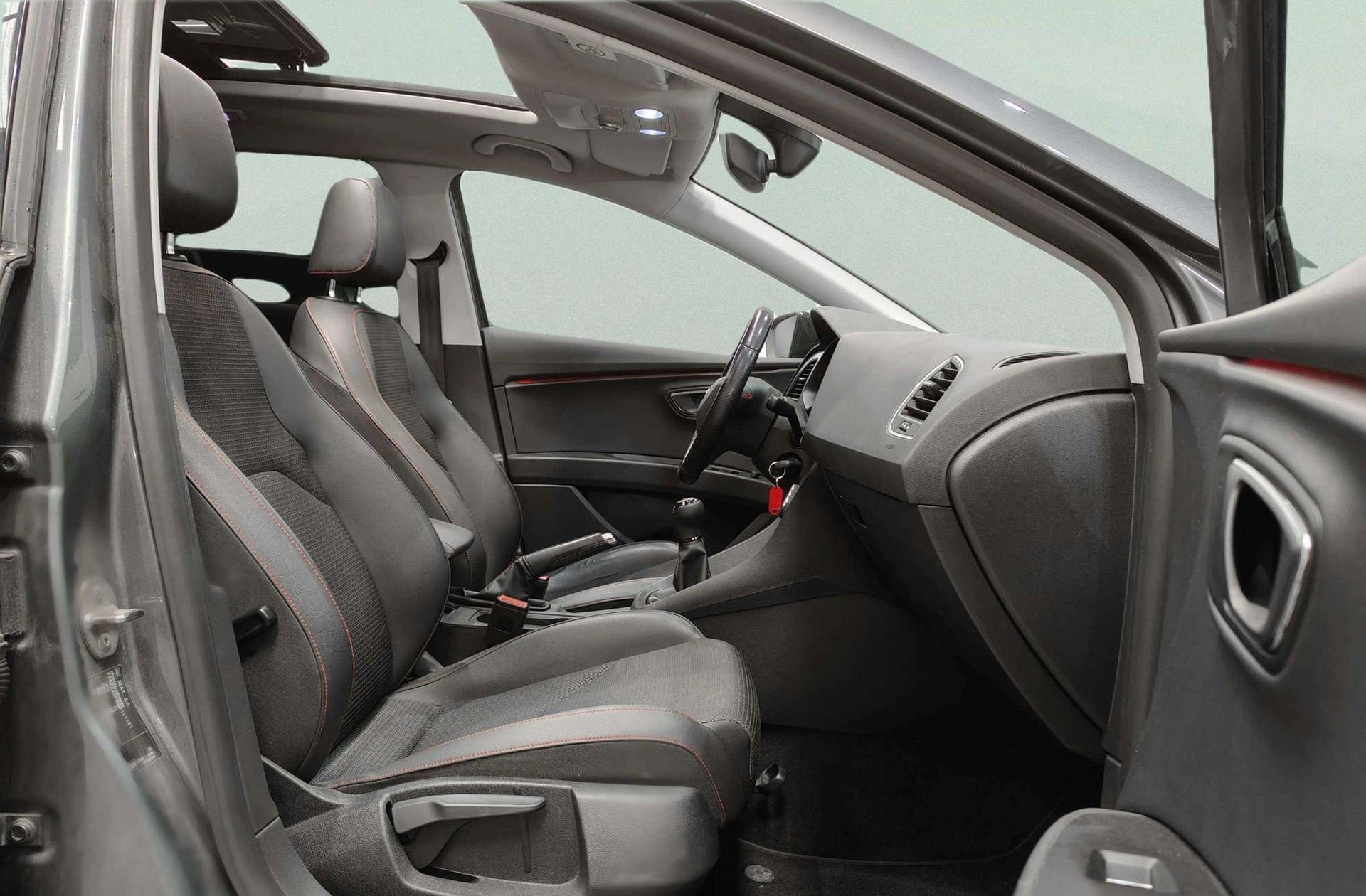 SEAT León ST 2.0 TDI FR - foto 23
