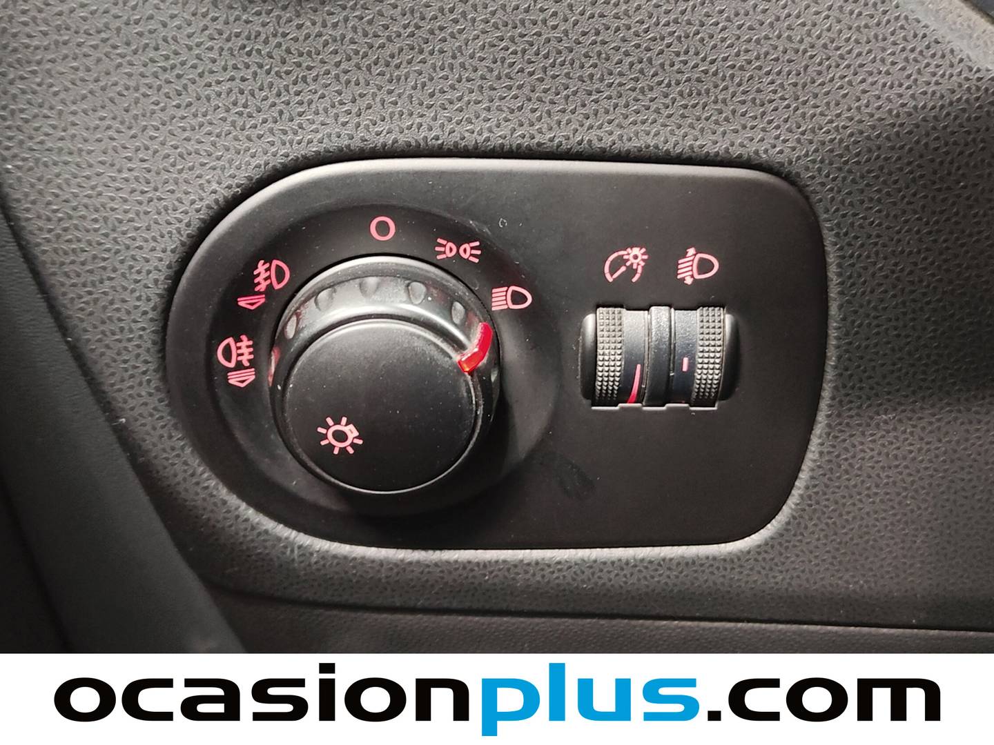 Equipamiento del Seat León Seat León 1.9 TDI Sport Limited (105 CV)