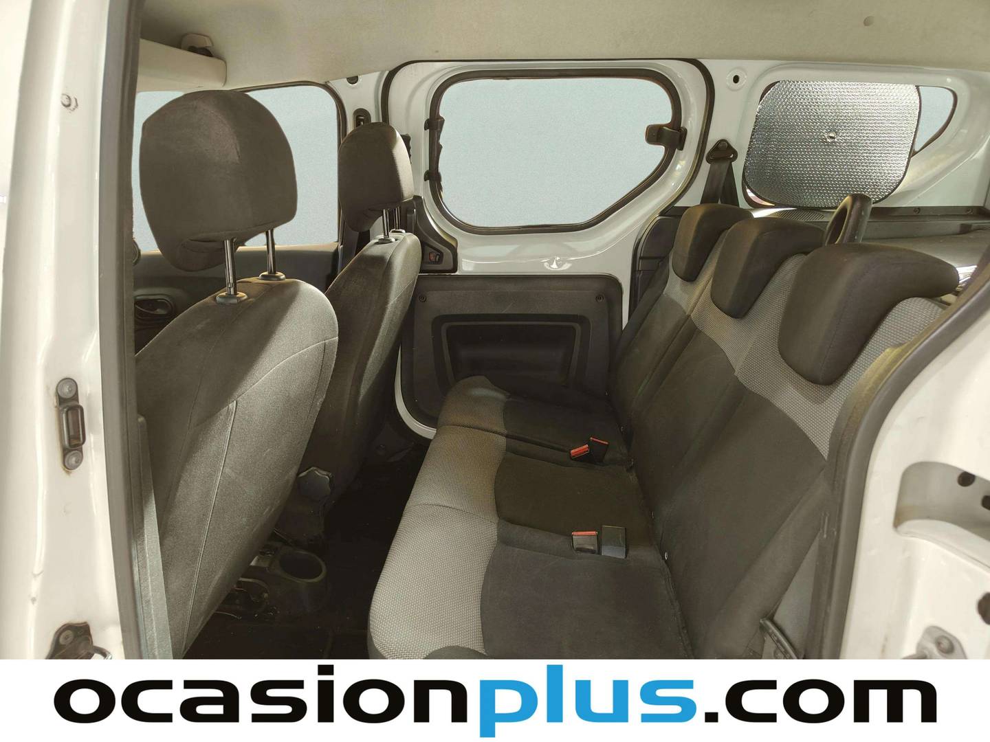 Foto asientos traseros Dacia Dokker Dacia Dokker Essential dCi (75 CV)