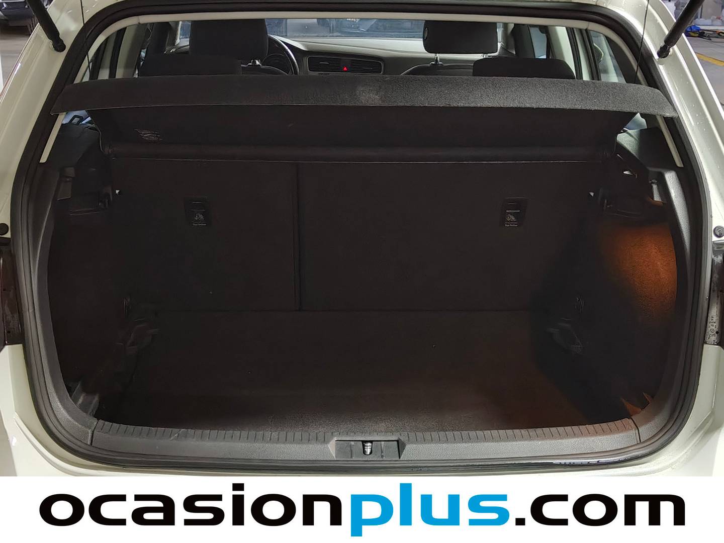 Fotos maletero Volkswagen Golf Volkswagen Golf Special Edition 1.2 TSI BMT (110 CV)