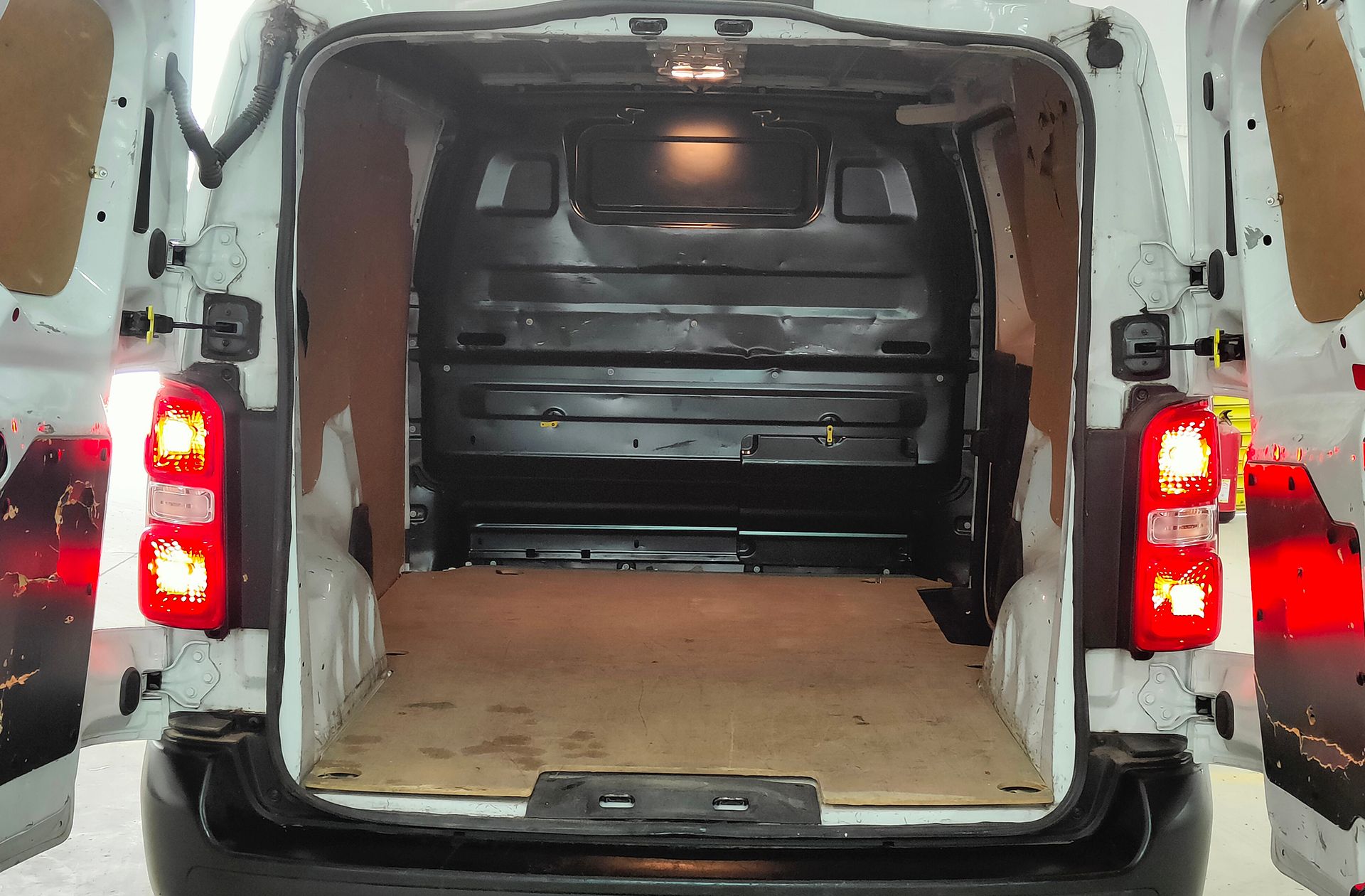 Peugeot Expert Furgon BlueHDi 120 Premium - foto 13