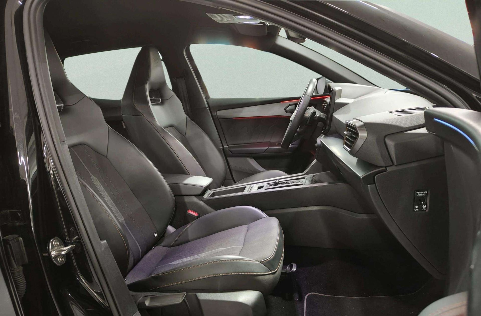 Cupra León 2.0 TSI DSG - foto 25