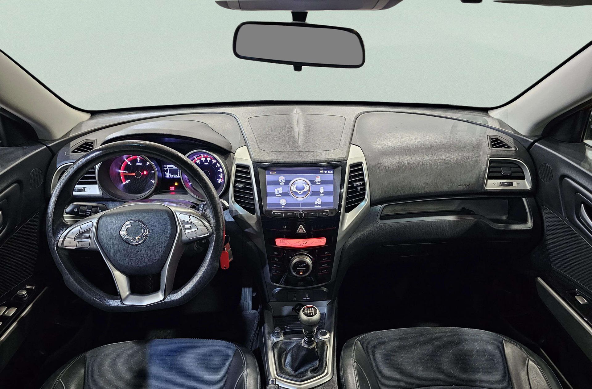 SsangYong Tivoli D16T Premium 4x2 - foto 6