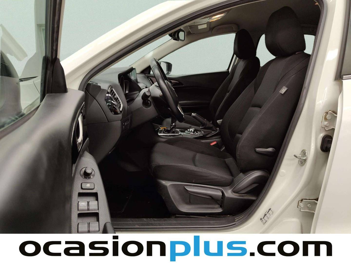 Foto asientos delanteros Mazda Mazda3 Mazda Mazda 3 2.0 Style (120 CV)