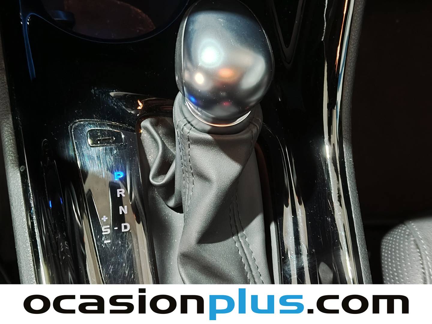 Toyota C-HR Toyota C-HR 180H Advance (184 CV) de segunda mano