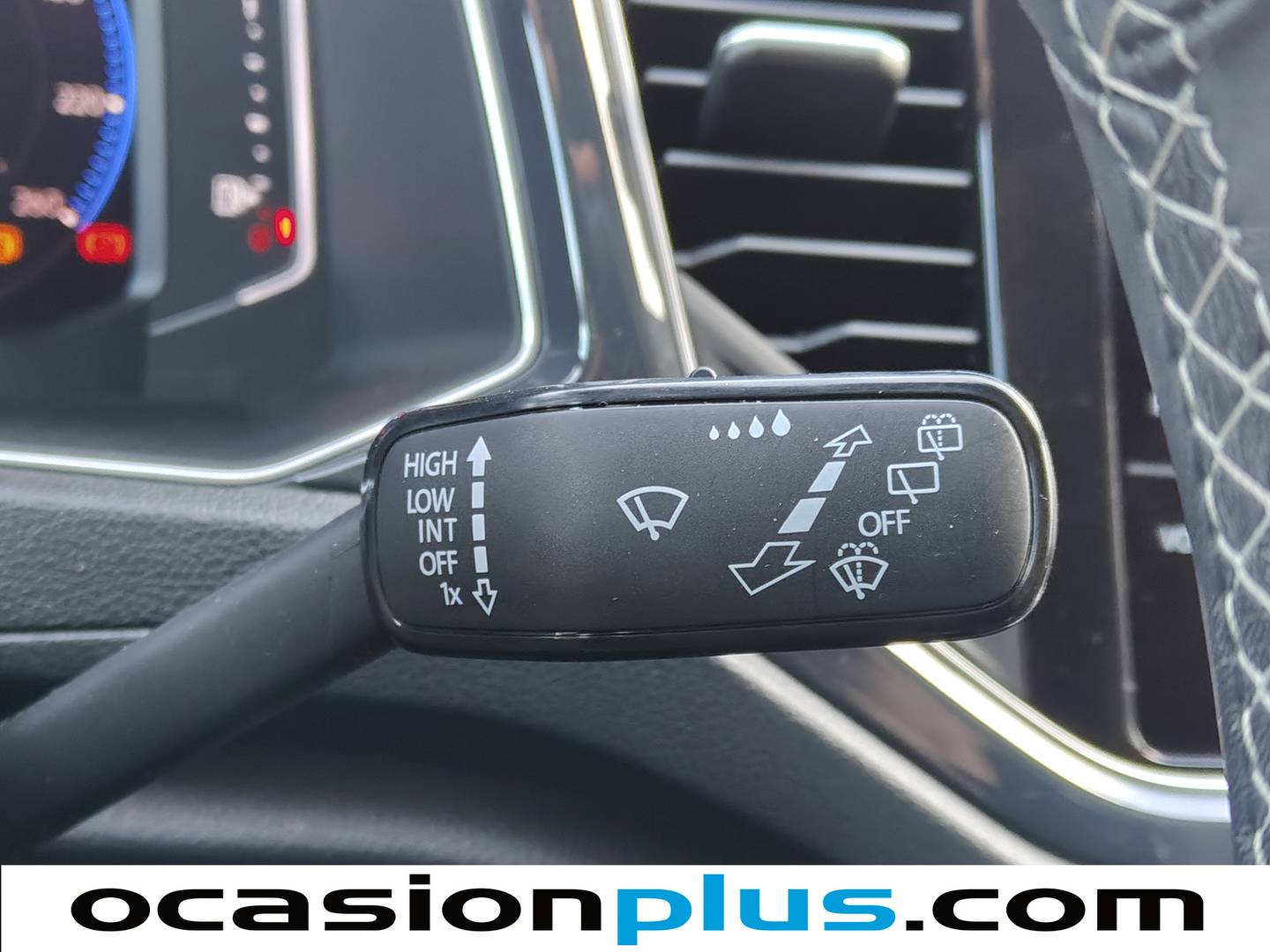 Foto Volkswagen T-Roc Volkswagen T-Roc Sport 2.0 TSI 4Motion (190 CV) DSG