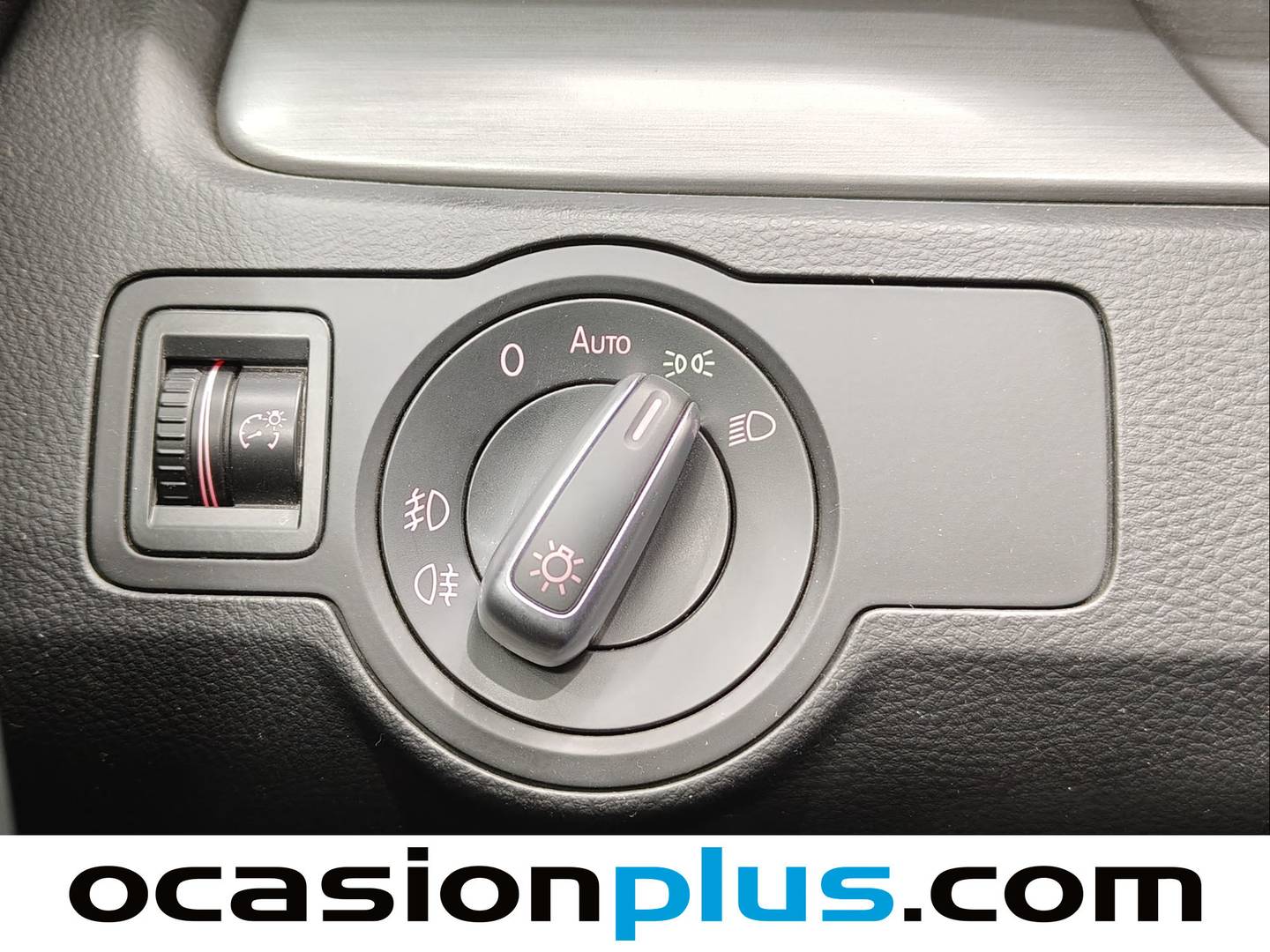 Foto Volkswagen Passat Volkswagen Passat Advance 2.0 TDI BMT (140 CV) DSG