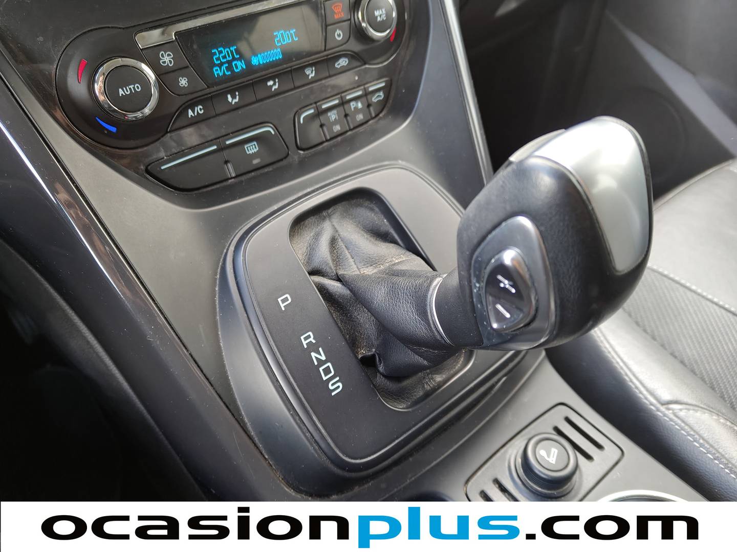 Foto Ford Kuga Ford Kuga 2.0 TDCI Titanium 4x4 Powershift (163 CV)