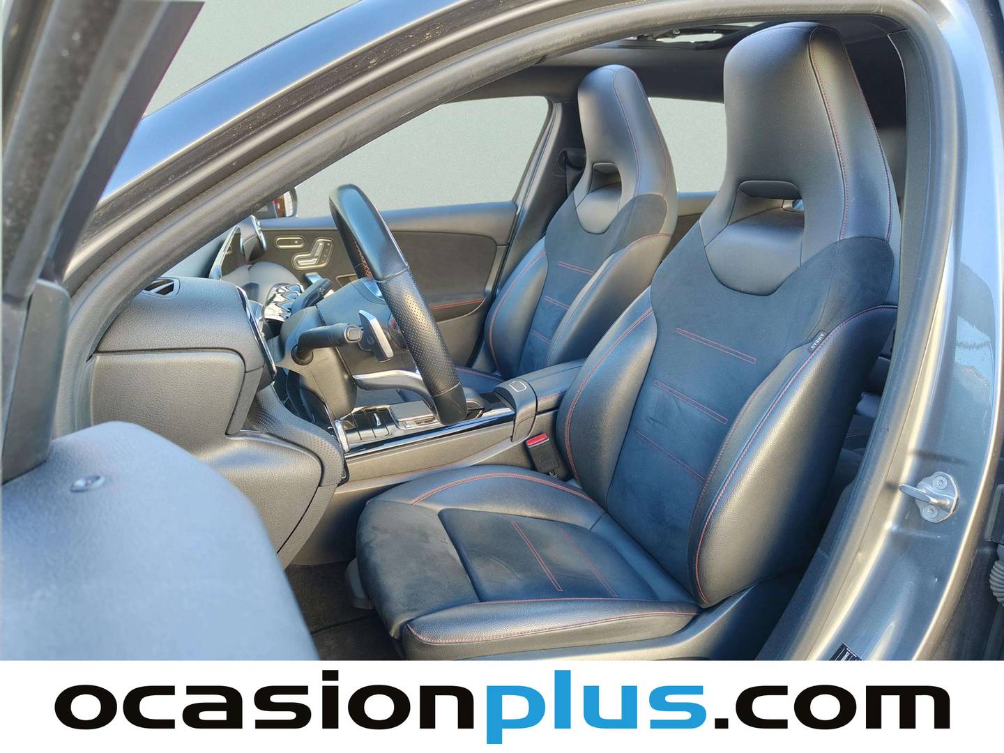 Foto asientos delanteros Mercedes Clase A Mercedes-Benz Clase A 200 (163 CV) Pack AMG