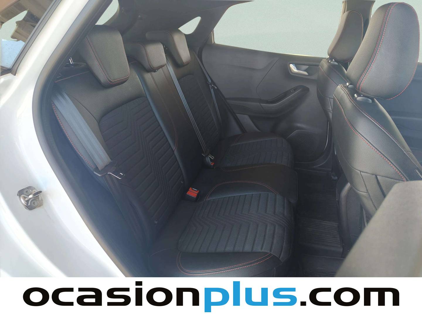 Foto asientos traseros Ford Puma Ford Puma 1.0 EcoBoost MHEV ST-Line X Auto (125 CV)