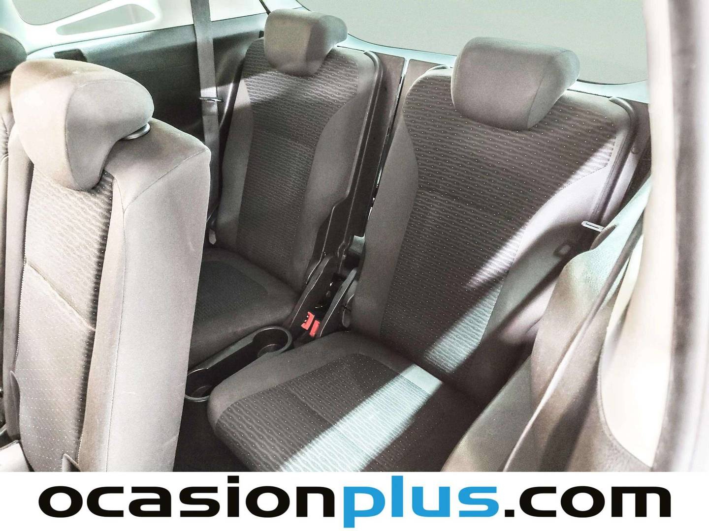 Extras y acabados del Opel Zafira Tourer Opel Zafira Tourer 1.6 CDTi S&S Expression 7 Plazas (120 CV)