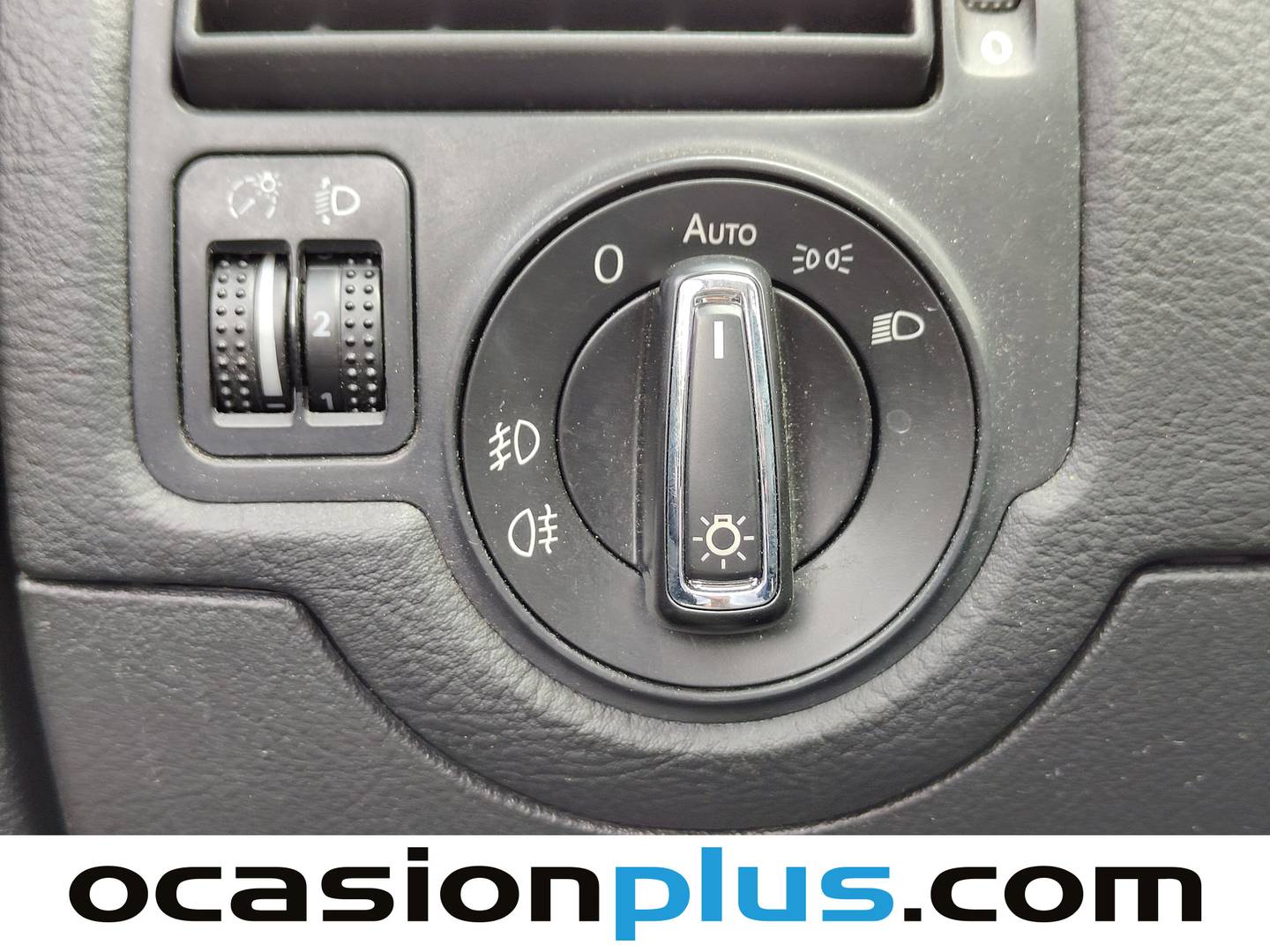 Extras y acabados del Volkswagen Golf Volkswagen Golf Conceptline 1.9 TDI (100 CV)