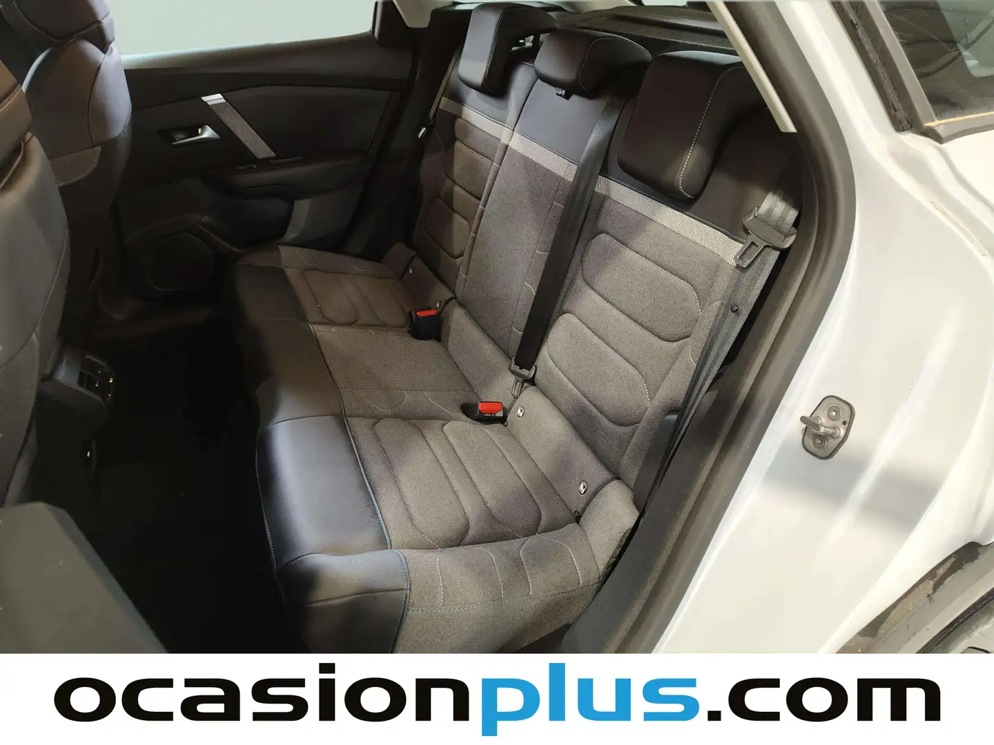 Foto Citroën C4 Citroen C4 Hybrid 136 Plus e-DCS6 (136 CV)