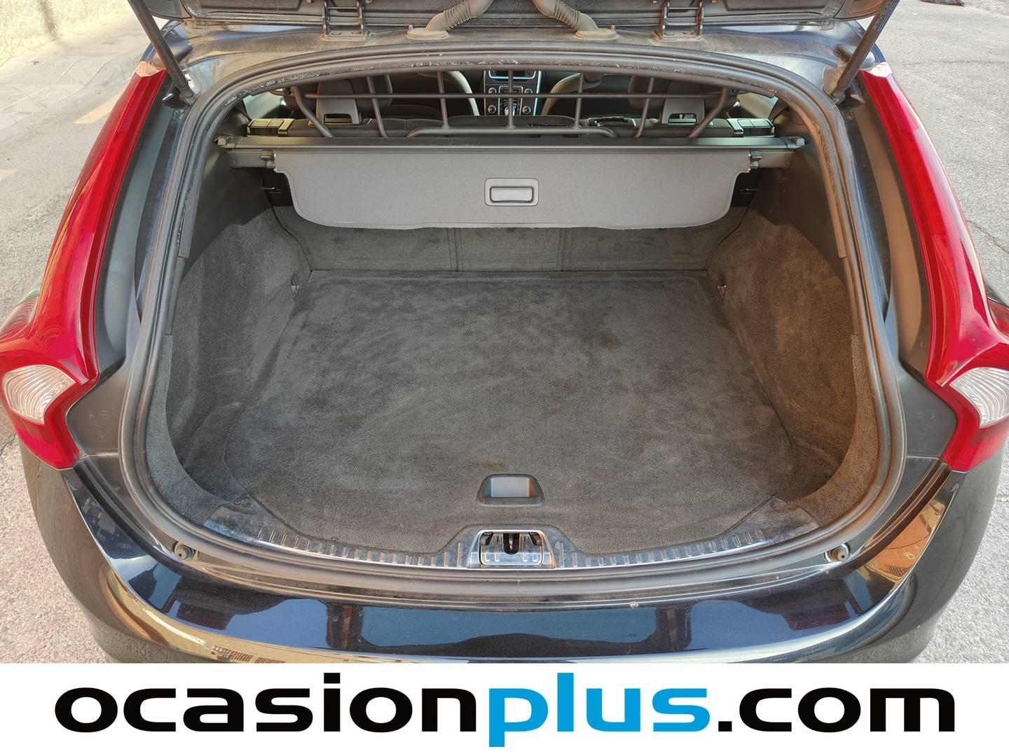 Foto Volvo V60 Volvo V60 D4 Momentum Auto (181 CV)