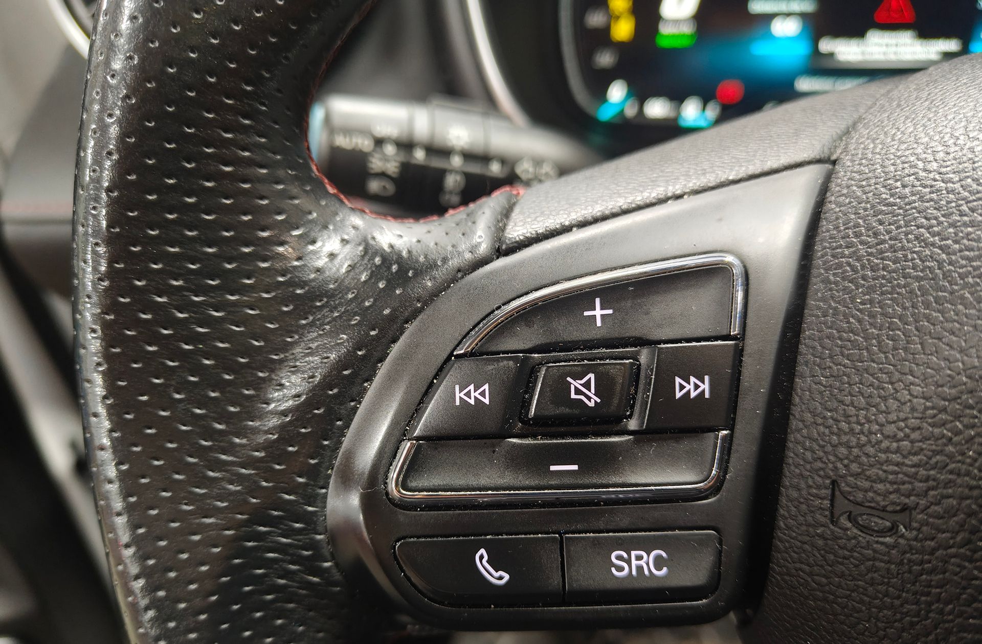 MG eHS 1.5 T-GDi PHEV Luxury - foto 27