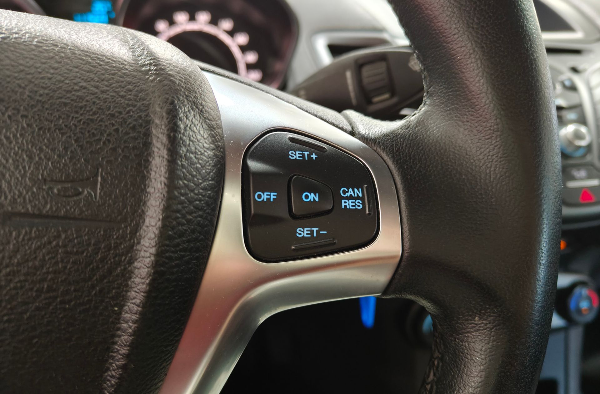 Ford Fiesta 1.0 EcoBoost Trend - foto 21