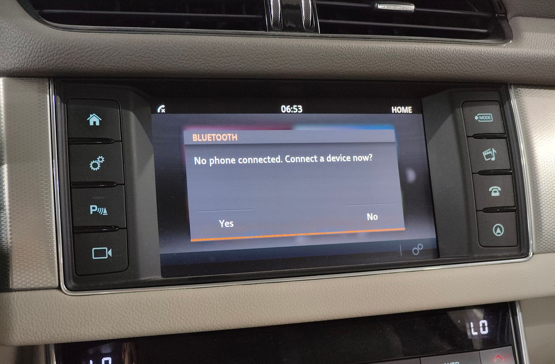 Jaguar XF 2.0 D Prestige - foto 32