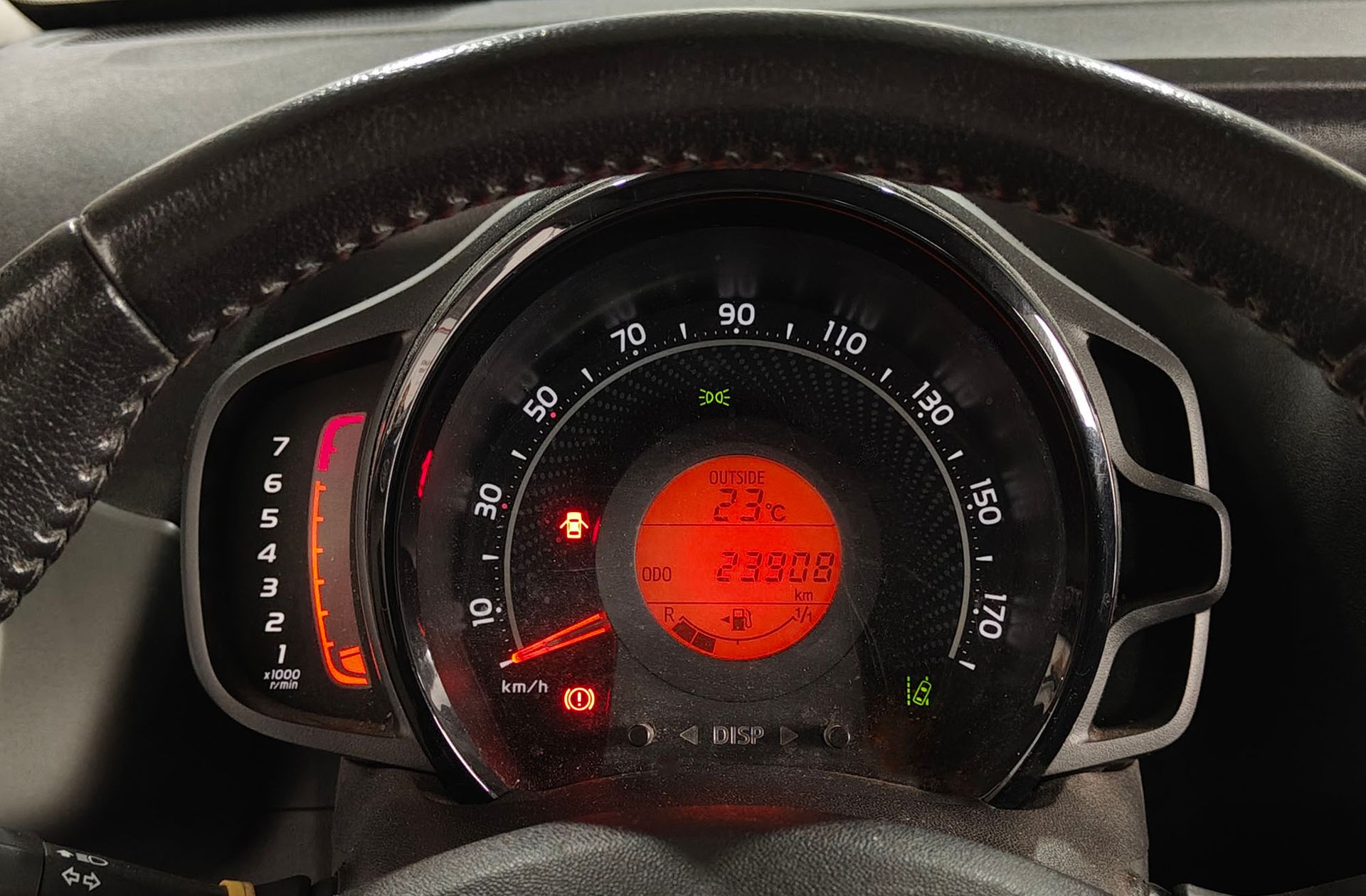 Toyota Aygo 1.0 70 x-play - foto 19