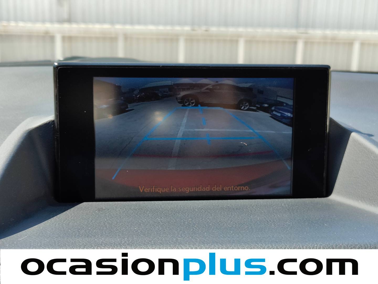Extras y acabados del Lexus CT Lexus CT 200h Executive (136 CV)
